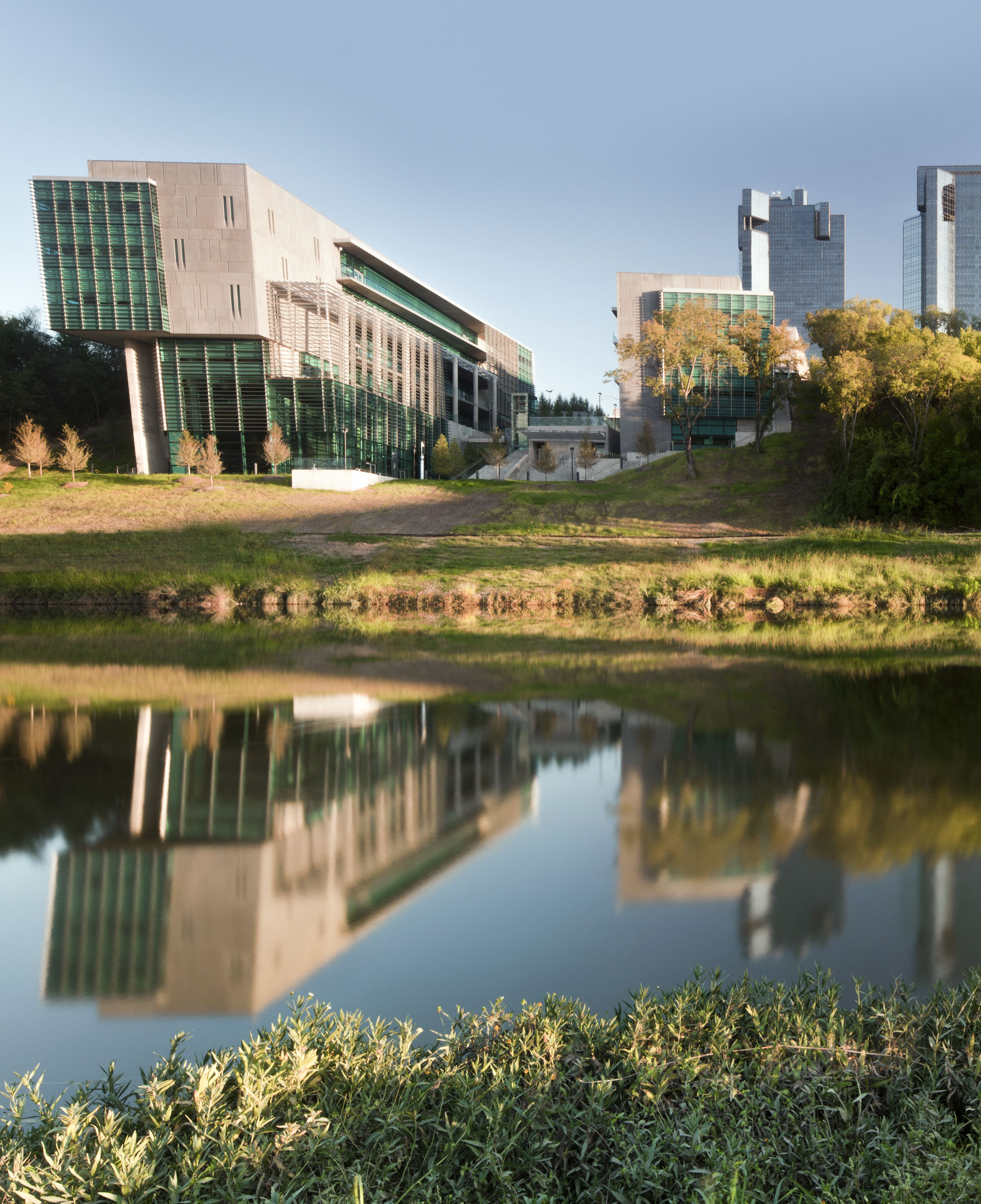 From accross the pond looking at Tarrant County College